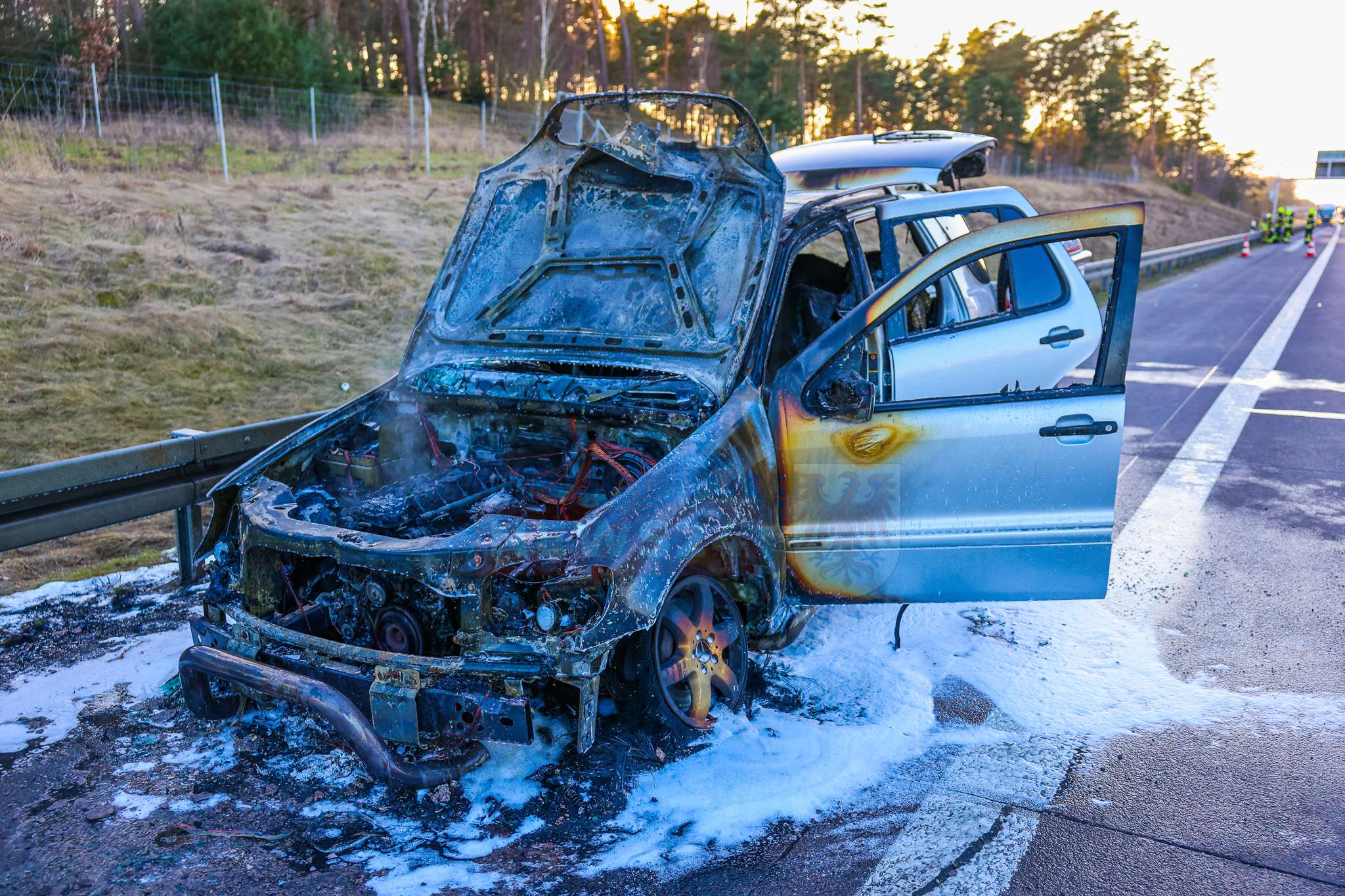 PKW brennt auf der A24 – Fahrer bleibt unverletzt