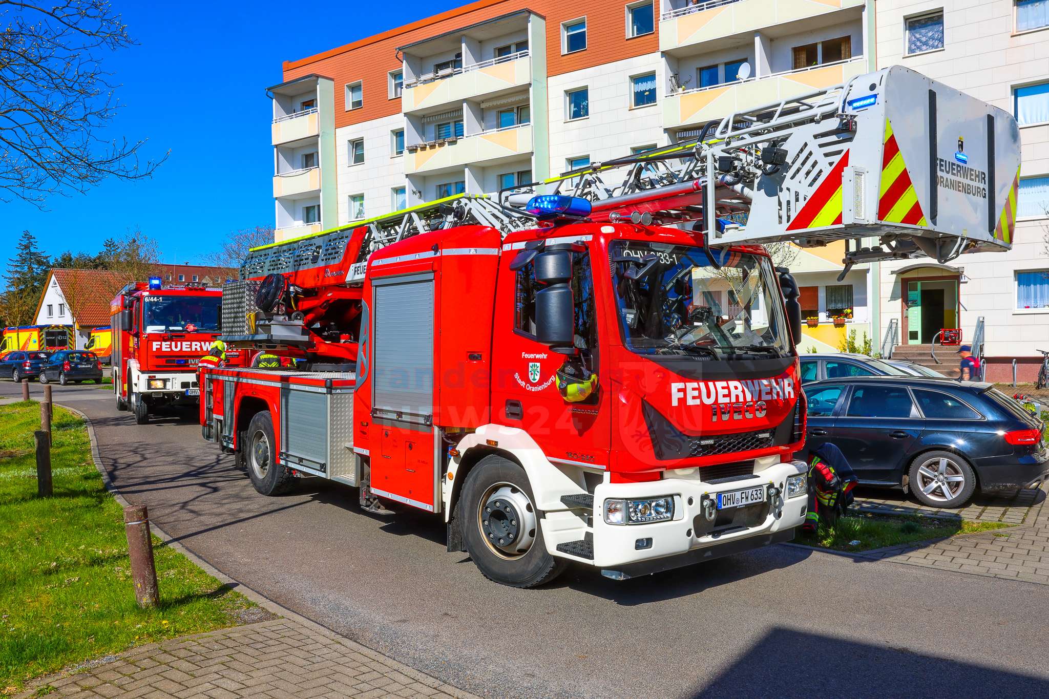 Wohnungsbrand in Oranienburg: Bewohner aus verrauchter Wohnung gerettet