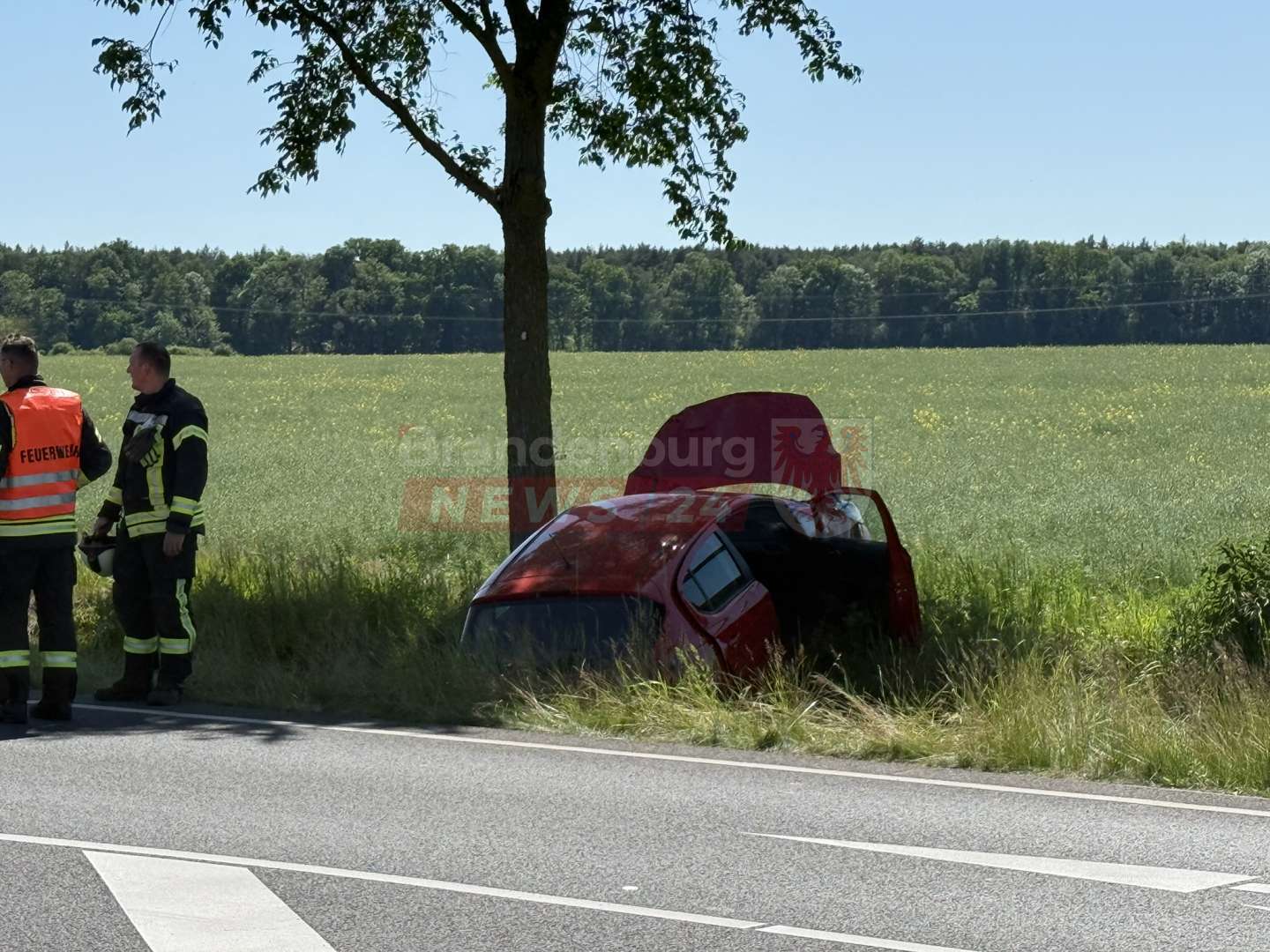 Kollision am Abzweig Nackel: Drei Personen nach Unfall auf der B5 im Krankenhaus