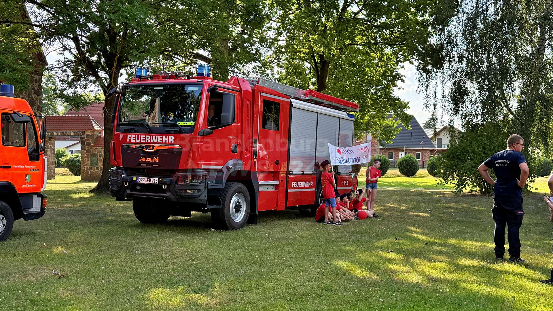 Historischer Tag in Kränzlin: Freiwillige Feuerwehr feiert erstes fabrikneues Löschfahrzeug