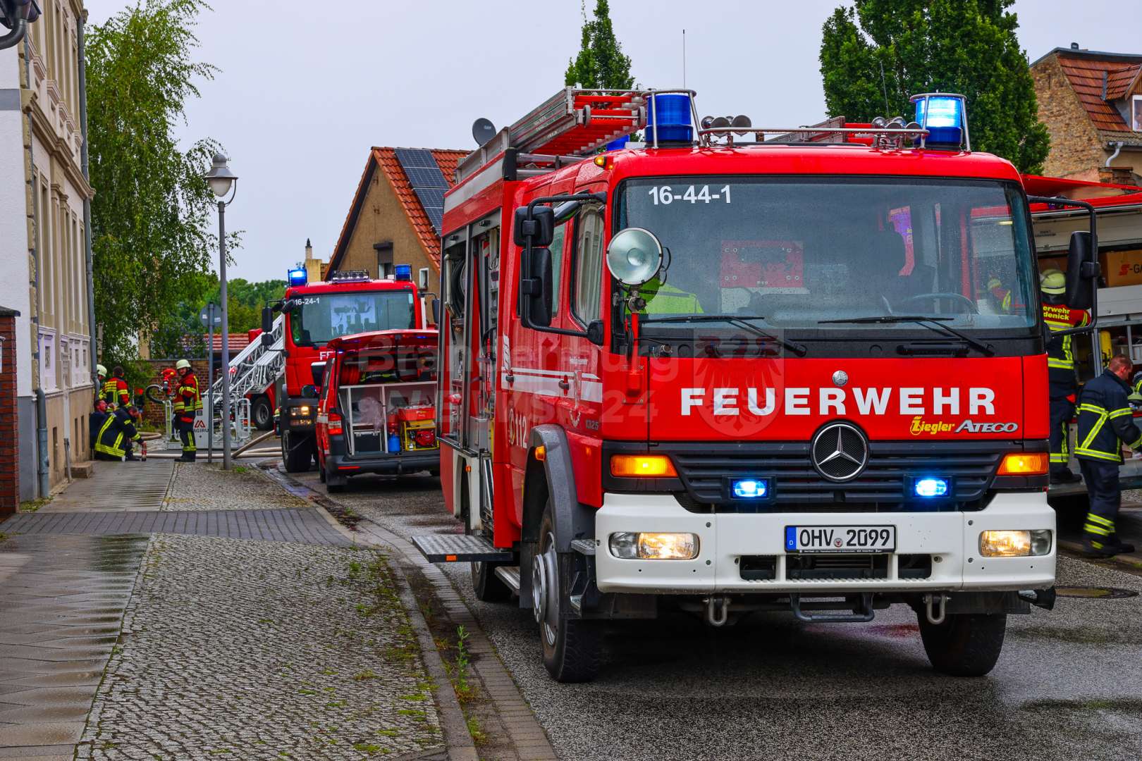 Wohnungsbrand in Zehdenick – Gebäude nach Feuer unbewohnbar, Kriminalpolizei ermittelt