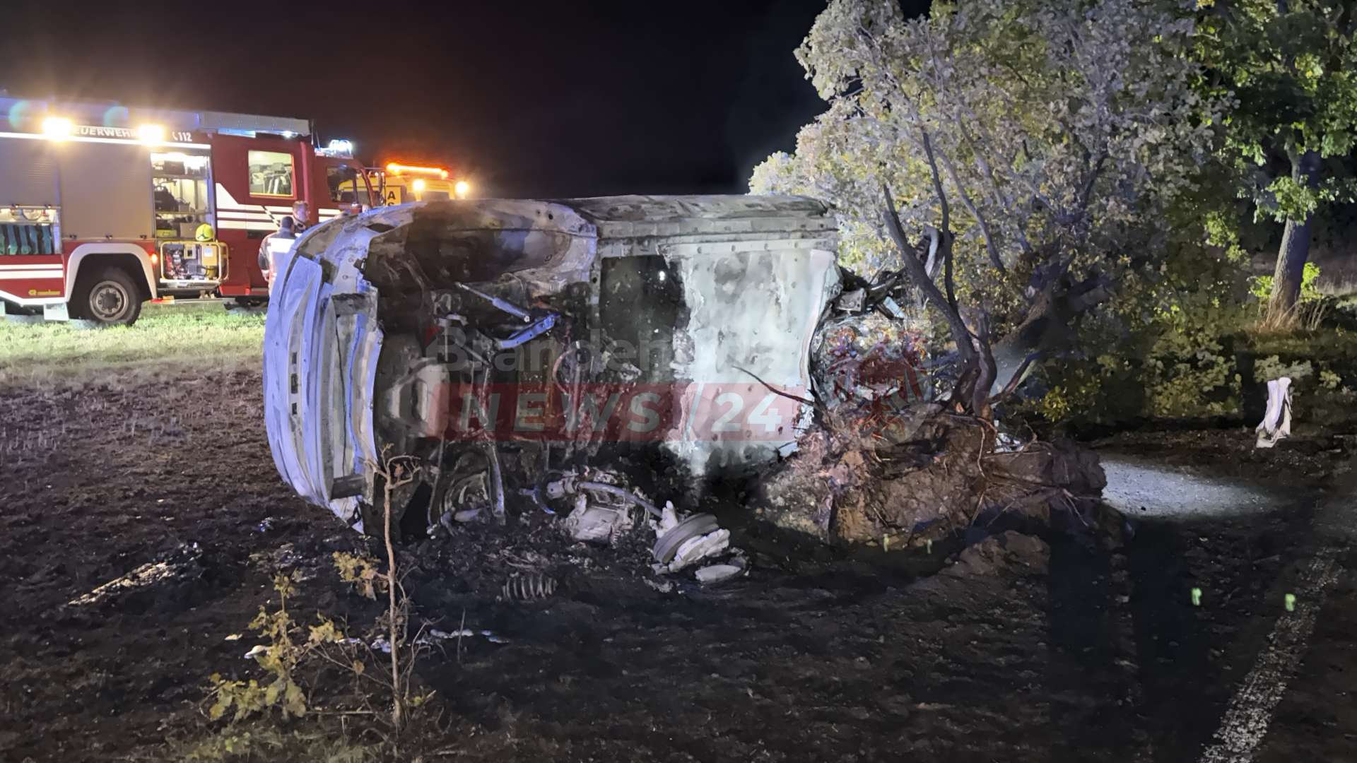 Horror-Crash im Kreis Ostprignitz-Ruppin: Zwei Tote nach Brand in Unfallwrack