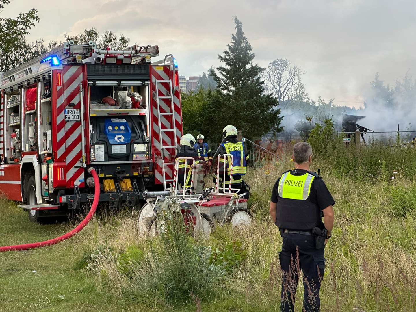 Gartensiedlung in Rostock abgebrannt